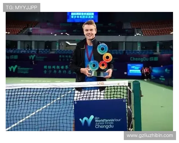 世界网球巡回赛新赛季揭幕 星级选手齐聚争夺年度首冠 世界网球巡回赛新赛季揭幕 星级选手齐聚争夺年度首冠