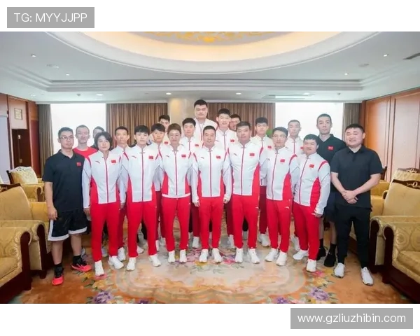 中国篮球队备战奥运会,年轻球员崭露头角,老将经验加持冲击金牌 中国篮球队备战奥运会,年轻球员崭露头角,老将经验加持冲击金牌