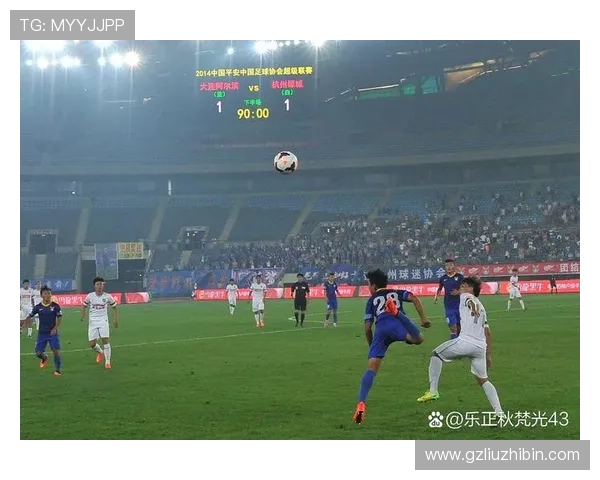 中国足球超级联赛揭幕战激战正酣 豪门球队表现引关注 新秀崭露头角 中国足球超级联赛揭幕战激战正酣 豪门球队表现引关注 新秀崭露头角