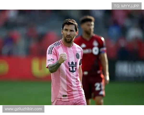 梅西加盟迈阿密国际后首次亮相 迅速融入球队并带动全队士气 梅西加盟迈阿密国际后首次亮相 迅速融入球队并带动全队士气