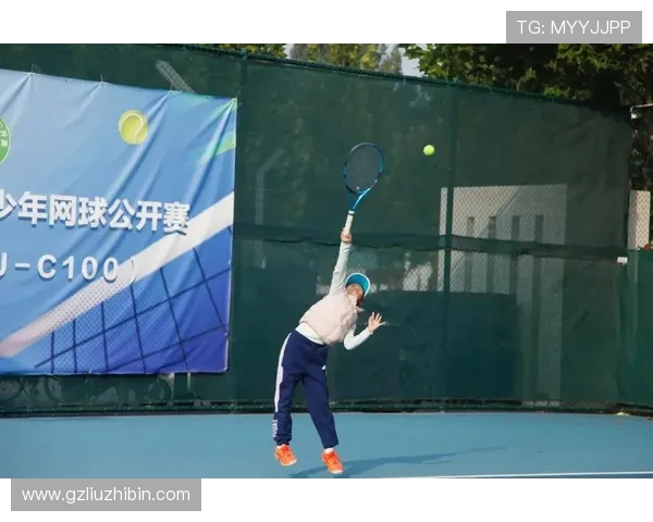 网球赛季激战正酣 各大赛事冠军争夺进入白热化阶段 网球赛季激战正酣 各大赛事冠军争夺进入白热化阶段