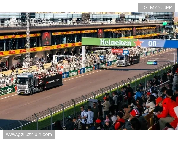 F1赛事焦点:新赛季车手变动与技术革新引发热议 F1赛事焦点:新赛季车手变动与技术革新引发热议