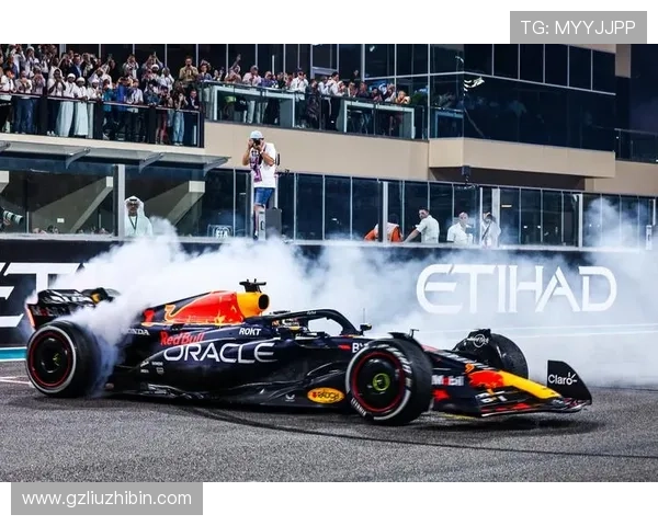 新赛季F1争冠格局生变车队升级与新秀崛起引热议赛道表现成焦点 新赛季F1争冠格局生变车队升级与新秀崛起引热议赛道表现成焦点